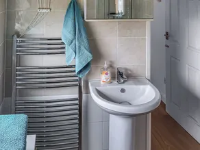 2 bedroom accommodation in North Bersted, near Bognor Regis - Image 5