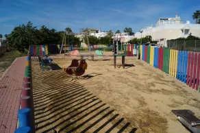 House 6 pers, 700m from the beach in residential with swimming pool - Image 2