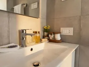 ACasaDiImma Luxury and Central apartment - Image 5
