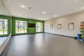 Cozy Apartment in Clubhouse building at Woodside Apartments - Image 4