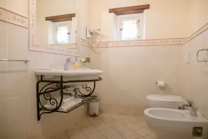 Klassisk toscansk Leopoldina omgivet af olivenlunde og solsikker. Privat swimmingpool - Image 2