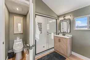 Tennyson Boho Stay • Fenced Yard • Pet-Friendly - Image 3