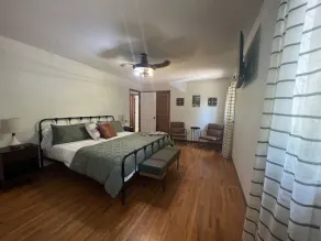 Otto, NC Mountain Family Cabin w/breathtaking view, sleeps 10 access to river - Image 4