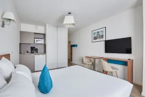 Chambre Confortable et Abordable près du RER - Image 4