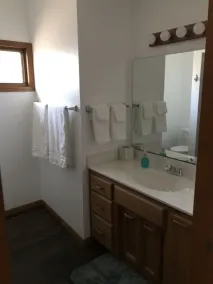 5th Steele Place, LLC - Downtown Algoma Condos: Overnight or Extended Stays - Image 3