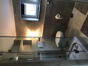 Casa situata proprio sull'acqua - Image 2