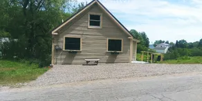 Sandy Point Brook side Coastal Cottage- Easy Shores - Image 3