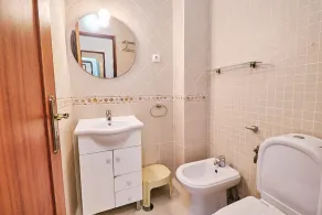 Bel appartement Dean avec une vue fantastique sur la mer - Image 3