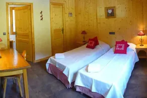 9-Bed Chalet with Easy Access to Avoriaz 1800 - Image 3
