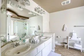 Private Home w/pool, spa, game room & home gym. 15 mins from the Strip. - Image 5