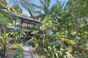 2 x queen bedrooms, 2 x ensuite's, 1 guest lounge, outdoor bbq kitchen and pool. - Image 4