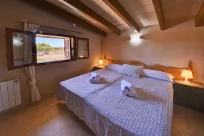 Small, comfortably furnished finca just 4.5 km from the sandy beach of Es Trenc - Image 5