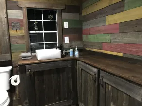 Quiet Country Rustic Cabin - Image 5