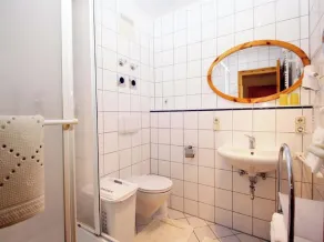 Ferienwohnung Löwenzahn, 40 qm Obergeschoss, 1 separates Schlafzimmer - Image 4