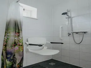 Hus ved Uitgeestermeer med Have - Image 2