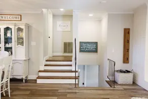 5 KING BEDS / 2 PULLOUT COUCHES / 2800 SQ FT - close to everything - Image 2