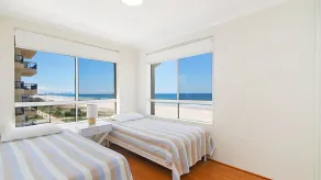 Crystal Beach 42  - Absolute Beachfront & Pool at Tugun! - Image 5