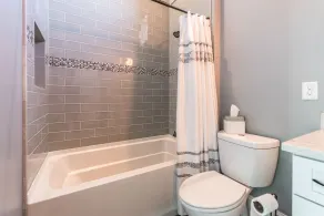 Adorable Guest House walking distance to Historic St. Augustine! - Image 3
