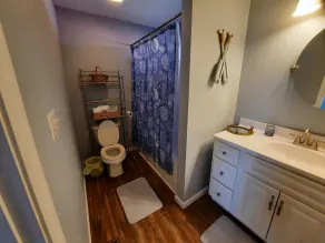 Small house with lake view 5 minutes to I-75 and Renfro Valley. - Image 3