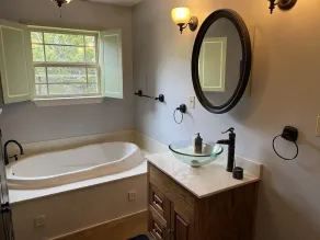 Cozy Cottage with Private pool, Private Hot Tub and Internet - Image 4