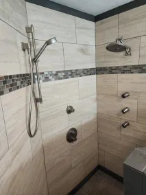 Quiet 4 bedroom Home with Hot Tub nestled in the woods  - Image 3