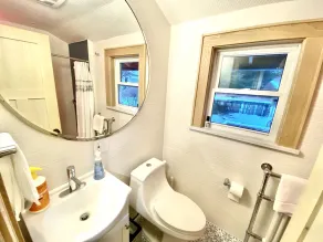 /Fire Place Bungalow\\ 1917 SUNY Eagle Hill 6Beds 2Baths - Image 4