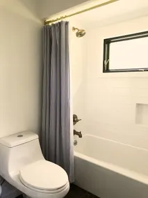 Narrowsburg Farmhouse Getaway - Image 5