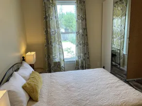 Central Niagara - 4 BR Idéal pour famille et groupe - Image 4