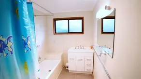 Blue Waves - Perfect Getaway For Families/Friends - Image 2