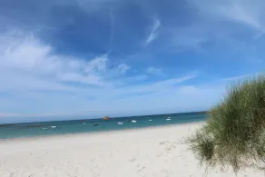 Impresionantes vistas al mar! Bonita casa de vacaciones tranquila con un gran jardín junto al mar. - Image 5