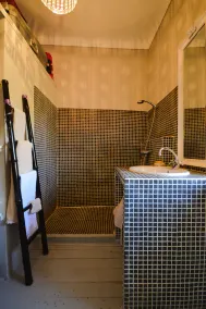 Near UZES- CHARM- Village center- heated pool- Cozy-Very well equipped - Image 2