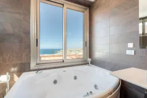 Fantastisk moderne villa med opvarmet infinity-pool, elevator, GYM, sauna, boblebad - Image 4