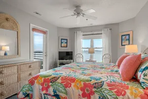 Sea la Vie: Soundfront, dog friendly, community pool, tennis court and so much m - Image 4