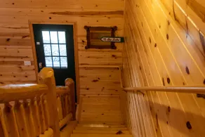 Luxury Cedar Cabin on the Lake with Heated Pool & Hot Tub. Close to Ski resort - Image 2