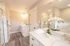Q House in Lakewood - 5BR, 3Bath + AC. Sleeps 16. Kid and Pet-Friendly - Image 5