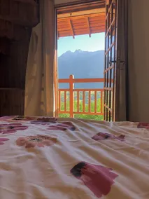Renovated apartment, terrace with insane views - Image 3