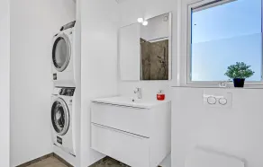 5 Bedroom Lovely Home In Glesborg - Image 4