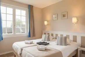 Chic Holiday Base with Pool in Branville - Image 4