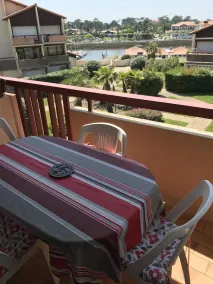 Grand studio calme vue sur port - Image 5