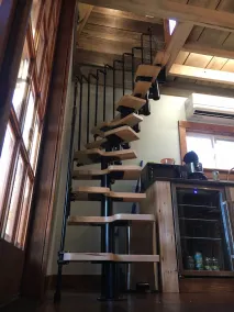 Creekside Cabin—Converted woodshop w/creek, fire pit & pavilion. Close to town - Image 2