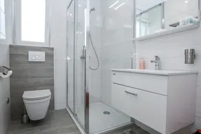 Private Deluxe Villa with Pool for 24 - Image 2