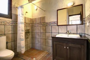 Arktos Secluded villa with private pool, Wi-Fi internet, away from it all! - Image 3