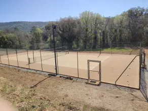 Quiet in the middle of 17 ha in the Var - Image 4