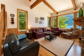Lazy Bear Lodge by NW Comfy Cabins - Image 5