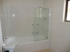 Maloneys Beach House - pet friendly and directly opposite Maloneys beach - Image 3