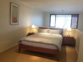 Central Loft Apartment Free Parking - Image 3