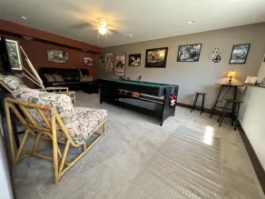 Luxury idyllic guesthouse w/ Mt Hood views, patio w/gas fire-pit, and gardens! - Image 2