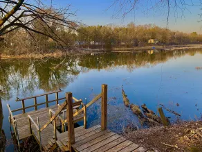 Easton Lake Retreat – Cozy Cottage & Hot Tub - Image 2