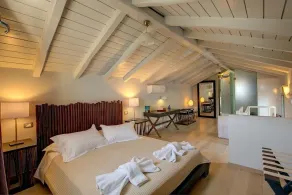 Remarkable Kefalonia Villa | Villa Yu Kanda | 3 Bedrooms | Seafront - Image 3