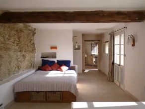 Provençal Ferienhaus für 2 Personen in Stein. Hund willkommen. Pool. WLAN ... - Image 4
